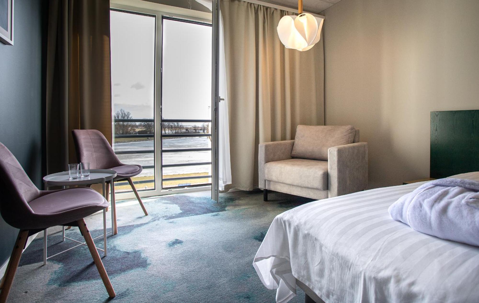 Meri Seaside Hotel & Spa Kuressaare Bagian luar foto